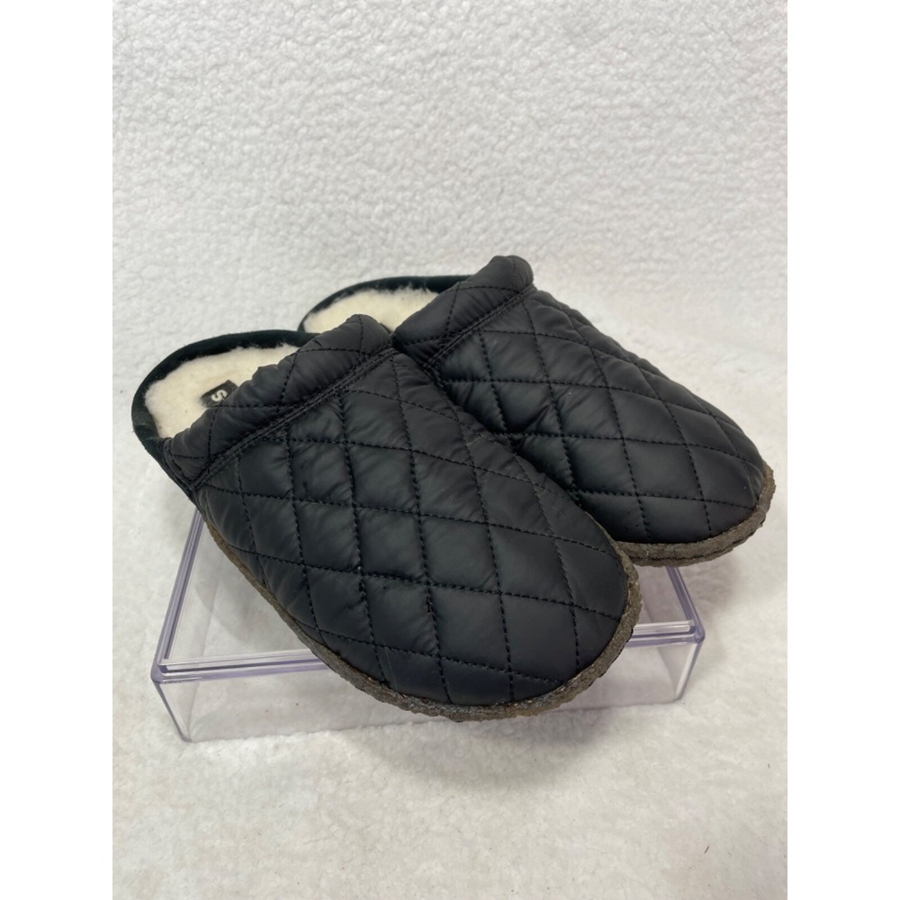 Sorel Slippers Women's size 5‎ Nakiska Quilted Scuff Faux Fur Black